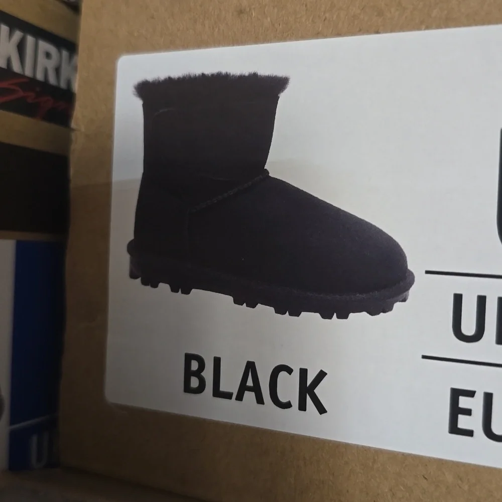 Kirkland Signature Kids Genuine sheepskin Shearling Boots  Nwt